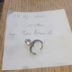 Earring, as reported by MEININGER Hotel Berlin East Side Gallary using iLost