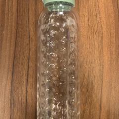 Flaske, som rapportert av Pathé Zaandam ved bruk av iLost