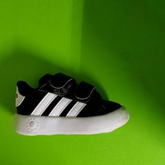 Kleding - Kinderschoen, zoals gemeld door Regio West-Vlaanderen met iLost