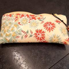 Fodral, rapporterat av Rotterdam The Hague Airport med iLost