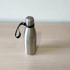 Botella para beber Metaal, segundo informou Centraal magazijn usando iLost