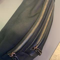 Heuptasje zwart, come riportato da Eindhoven Airport utilizzando iLost