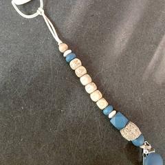 Dummy bleu et marron Matheo, jak nahlášeno IKEA Lille pomocí iLost