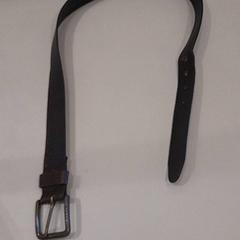 Cinturón Zwarte riem, ha sido reportado por Van der Valk Hotel Schiphol con iLost