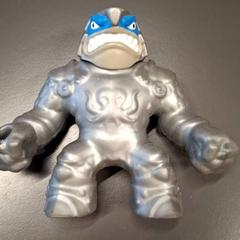 Xoguete Robot requin, segundo informou IKEA Nice Saint Isidore usando iLost