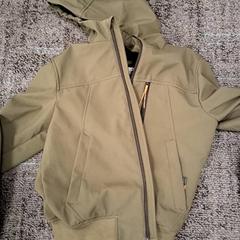 Dzseki Groen, amint azt Breng Nijmegen az iLost segítségével jelentette.