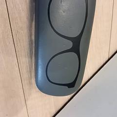 Estuche para gafas con gafas, ha sido reportado por RRReis IJssel-Vecht con iLost