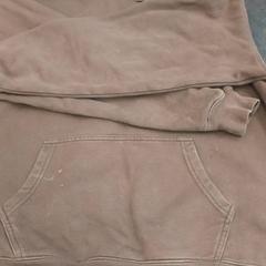 Felpa bruin, come riportato da Rotterdam The Hague Airport utilizzando iLost