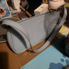 Handtas がiLostに報告されました