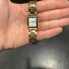 Rellotge Gold, segons ha informat MEININGER Hotel Copenhagen mitjançant iLost