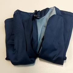 Kleding - Vest, ako bolo nahlásené Centraal magazijn pomocou iLost