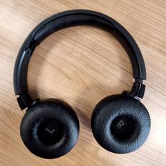 ヘッドホン がiLostで Connexxion Haarlem AML によって報告されました