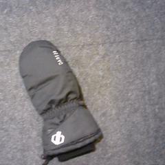 Handschuh Zwart, Dare2B, gemeldet von SnowWorld Landgraaf über iLost