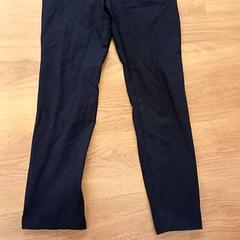 Pantaloni, come riportato da GVB utilizzando iLost