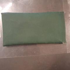 Estuche para lentes pochettee, segundo informou IKEA Paris Nord Roissy usando iLost