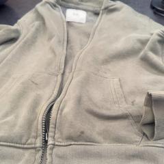 Kinder vestje, ako bolo nahlásené Rotterdam The Hague Airport pomocou iLost