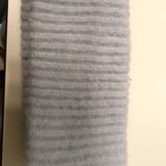 Vestiario Nekverwarmer, come riportato da Regio West-Vlaanderen utilizzando iLost