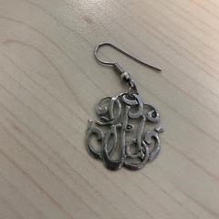 Oorbel, amint azt Gemeente Wijk bij Duurstede az iLost segítségével jelentette.