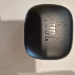 Oortjes case zwart, segons ha informat NHL Stenden hogeschool Leeuwarden mitjançant iLost