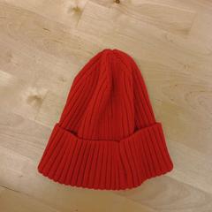 Červená čepice, segundo informou IKEA Ostrava usando iLost