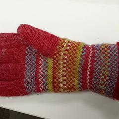 Kleding - handschoenen، كما تم الإبلاغ عنه بواسطة Centraal magazijn عبر iLost