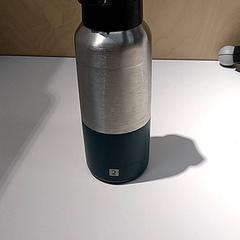 Fľaša na vodu Half blauw, ako bolo nahlásené IKEA Groningen pomocou iLost