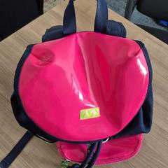 Batoh Roze blauw, jak nahlášeno Connexxion Noord Holland Noord Alkmaar pomocí iLost