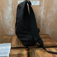 Mochila Zwarte rugzak, ha sido reportado por W1 - DreamVille con iLost