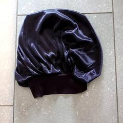 Paarse muts, amint azt Ziekenhuis Oost-Limburg az iLost segítségével jelentette.