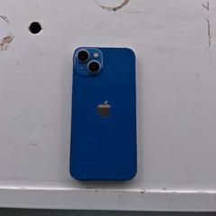 Iphone blauw がiLostで Zwarte Cross (Gemeentehuis) によって報告されました