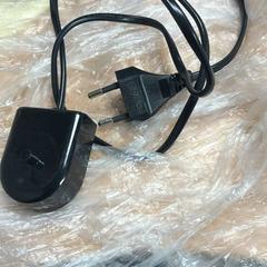 Adaptador, como reportado por Sheraton Brussels Airport Hotel utilizando o iLost