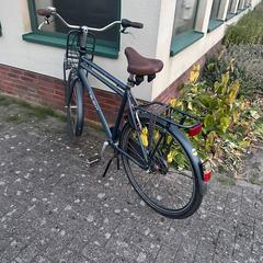 herenfiets, amint azt az iLostnak jelentették.
