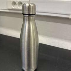 Flasche metaal, gemeldet von Universiteit Gent - Blandijn über iLost