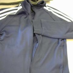 Kinderjasje Donker blauw, gemeldet von Walibi Holland über iLost