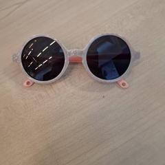 サングラス Bébé がiLostで IKEA Metz によって報告されました