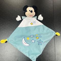 Peluche Mickey Mouse, come riportato da Van der Valk Duiven bij Arnhem A12 utilizzando iLost