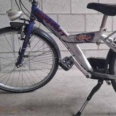 Fiets Giant Jongensfiets, zoals gemeld door Gemeente Stekene met iLost
