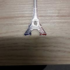 Clauer Blauw wit rood, segons ha informat IKEA Breda mitjançant iLost