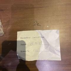 Brincos goud, como reportado por Haven Hotel Rotterdam utilizando o iLost