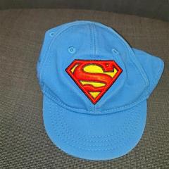 Cap Enfant bleue "Superman", segons ha informat IKEA Mons mitjançant iLost