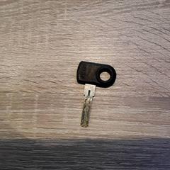 자전거 열쇠, iLost를 사용하여 EBS Tramplein에 보고됨