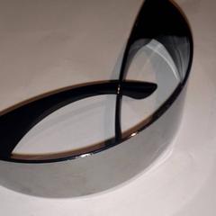 Óculos de sol, como reportado por TivoliVredenburg utilizando o iLost