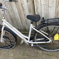 Fiets Gazelle Wit Dames 20-3-26 Station Ermelo, segons s'ha informat a iLost