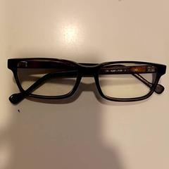 النظارات Bruin، كما تم الإبلاغ عنه بواسطة RAI Amsterdam عبر iLost