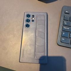 Smartphone Samsung Black, segundo informou Van Gogh Museum usando iLost