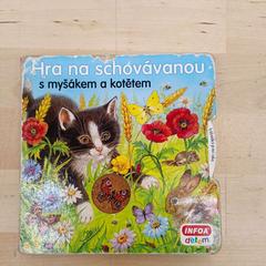 Látková dětská knížka knížka, come riportato da IKEA Ostrava utilizzando iLost