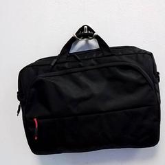 Taška, jak nahlášeno Hermes Eindhoven pomocí iLost