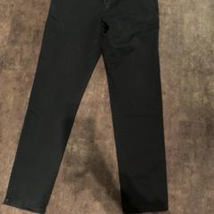 Calças, como reportado por Van der Valk Hotel Haarlem utilizando o iLost