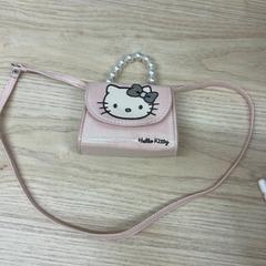 Rosa handväska Rosa  väska hello kitty, som rapportert av IKEA Jönköping ved bruk av iLost