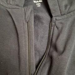 Kamizelka Kiabi bleu marine, zgłoszono przez IKEA Montpellier przy użyciu iLost